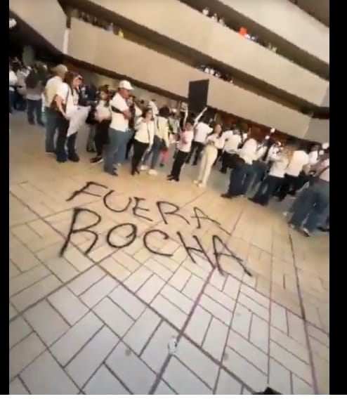 Fuera Rocha