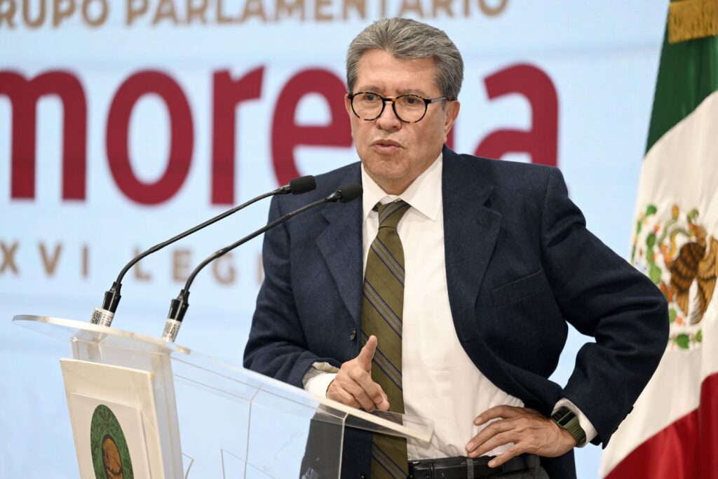 Retomar el debate fluido y respetuoso, pide Monreal a coordinadores parlamentarios