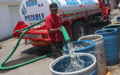El agua se sigue entregando a discreción a la industria, abandonan la necesidad social
